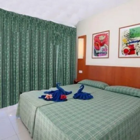 Caybeach Papagayos Hotell 3*