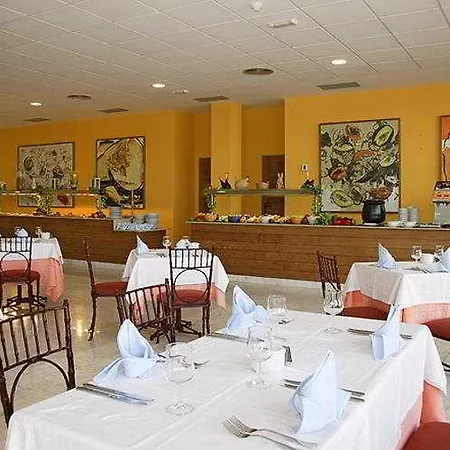 Caybeach Papagayos Hotell 3*